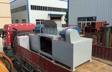 China Big opening port, high capacity double-roller shredder for steels, wooden pallets, rubbers, plastics, and food waste supplier