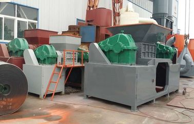 China Double Roller Shredder Wood Crusher Machine With Big Feeder Opening supplier